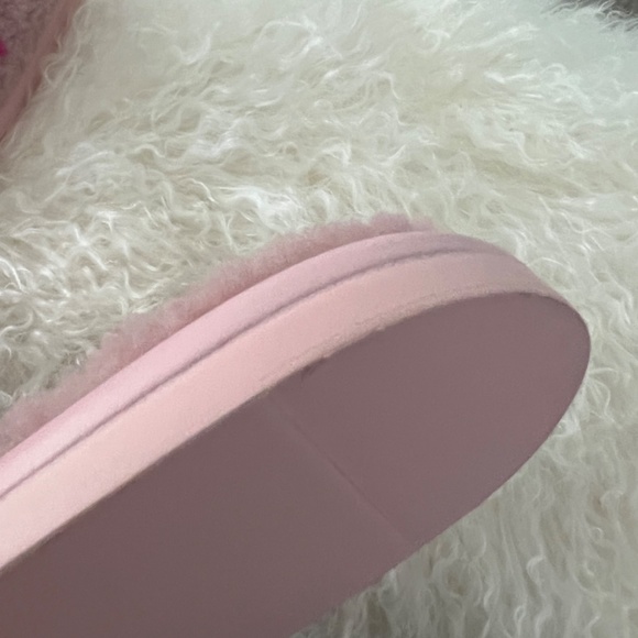 Louis Vuitton Magnetic Mule - Picture 8 of 11